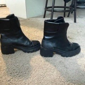 Mix No. 6 Sasha Bootie Size 6